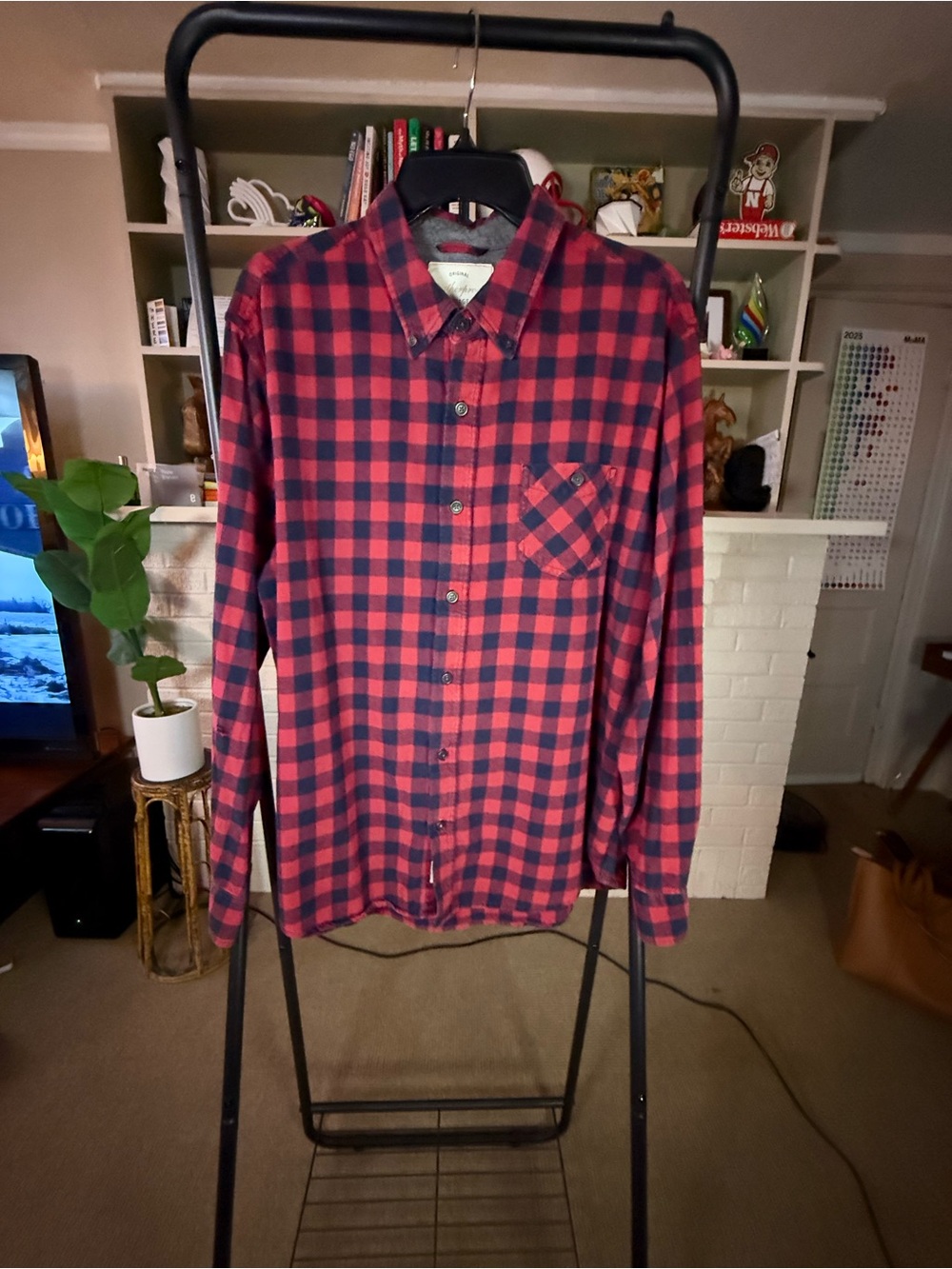 Weatherproof Vintage red and navy buffalo plaid long-sleeve button-up shirt